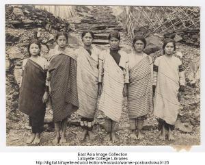 六個泰雅族婦女