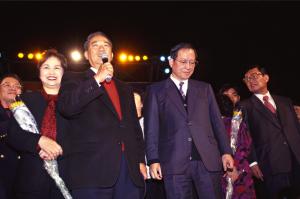 2000臺灣總統選舉 - 敗選之夜 - 無黨籍 - 宋楚瑜、張昭雄