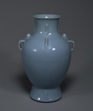 天藍釉罍形瓶
