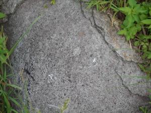 安山岩斑晶隱約可見