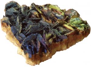 金瓜石地區的明礬石常因覆蓋一層次生礦物而泛有五顏六彩