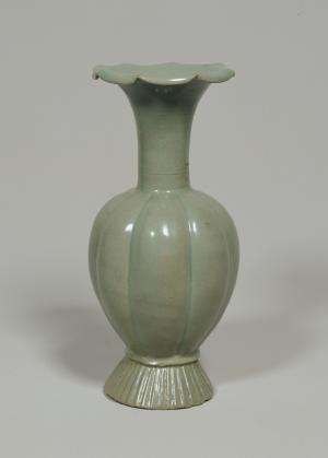 青瓷瓜形瓶