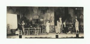 1943年舞台劇《高砂館》演出一景