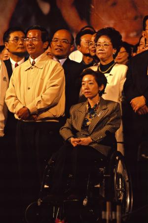 2000臺灣總統選舉 - 勝選之夜 - 民進黨 - 陳水扁、呂秀蓮