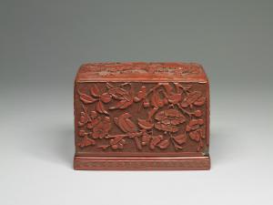 明 十六－十七世紀 剔紅山水人物方盒