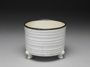金-元 定窯型 白瓷弦紋樽