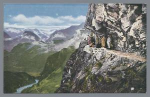 タロコ峽の四　錐簏よりタロコ諸山の遠望
