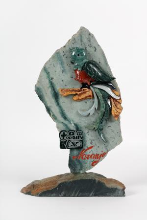 瓜地馬拉國鳥鳳尾綠咬鵑石雕(Guatemala National Bird Resplendent Quetzal Stone Sculpture)