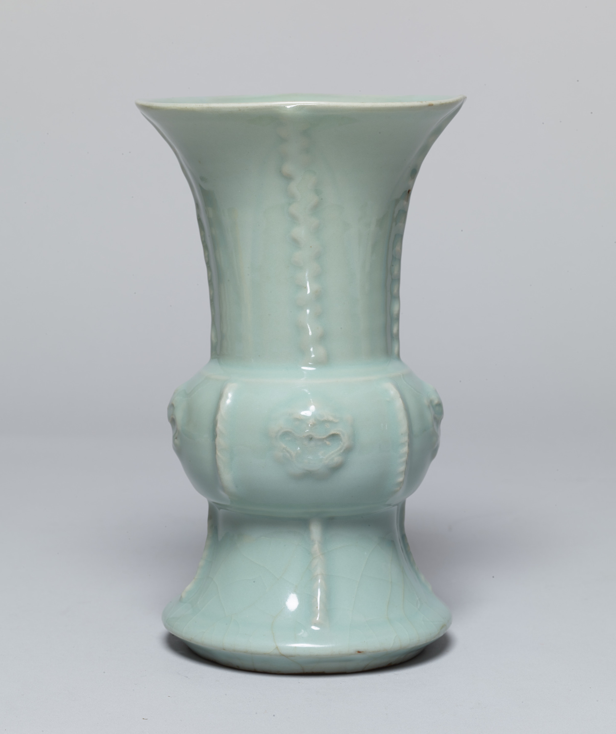青磁尊形花瓶| 開放博物館
